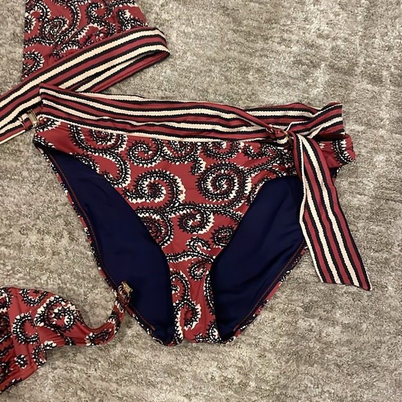 Mix & match Tory Burch like-new w/o tags size xs & s - Picture 4 of 7